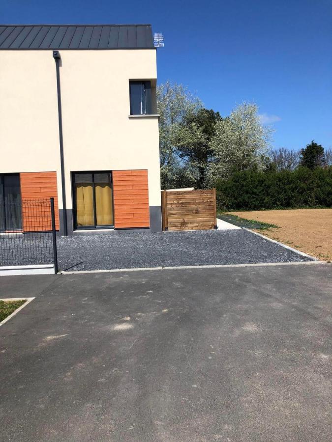 Apartment La Poupe, F3 Avec Terrasse A 60m De La Saint-Come-de-Fresne